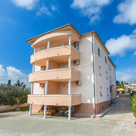 Cukon - A7 - Mpolo Apartman